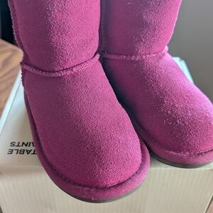 Koolaburra by UGG Fuchsia Suede Boots